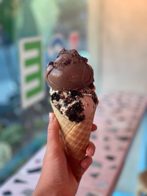 milk chocolate (gf) & tiramisu (not gf), cone (not gf) at Mad Pops in Seminyak