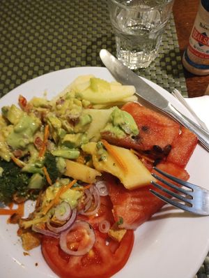 Guacamole ala POA.... Very good when missing Mexico!! at Natureza in Porto Alegre