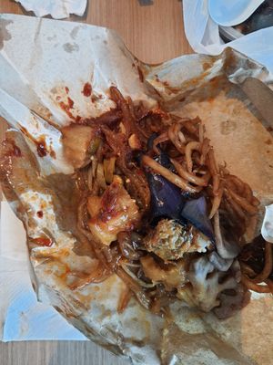 今天到这里去打包他们的炒老鼠粉好吃。 at 3 Veg Rice 三菜白饭 - Ang Mo Kio in Northeast Singapore