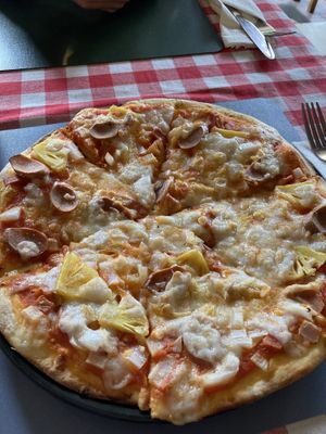 Hawaiian pizza   at Rad Rabbit in Chiang Mai
