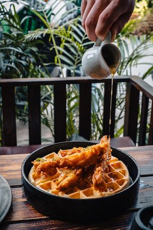 Rad Breakfast : chicken and waffles at Rad Rabbit in Chiang Mai
