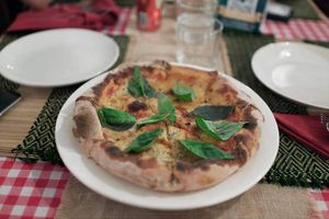 Pizza marg at Rad Rabbit in Chiang Mai