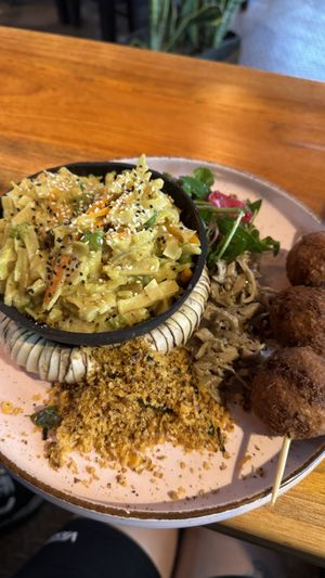 Kottu and vegan meat balls   at Rainbow Cafe in Ella