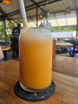 Fresh Juice at Rainbow Cafe in Ella