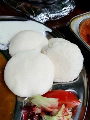Idly Sambar - close-up at Veggie & Vega - Restaurant in Berlin
