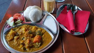 Idli sambar (steamed rice flour cakes with veggie stew & coconut chutney) at Veggie & Vega - Restaurant in Berlin