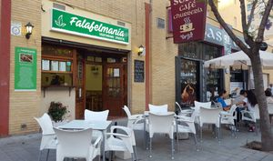 Outdoor at Falafelmania - Restaurante Vegetariano y Vegano Oriental in Alicante