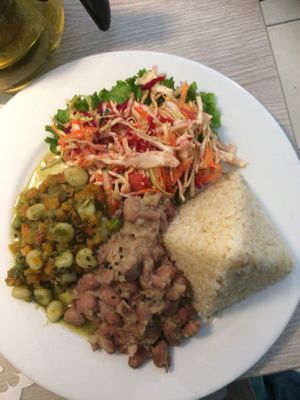 Bean dish with brown rice and salad at Alma Amor in Ollantaytambo