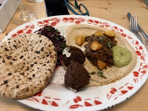 Lunch of the weekk #Veganuary at Mashery - Hummus Kitchen in Cologne