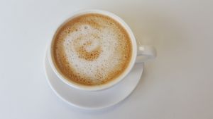 oat milk latte at 143V in Cork