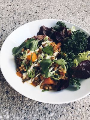 Kale & Mung Bean Chili Bowl at Canteen by Plants in Taipei