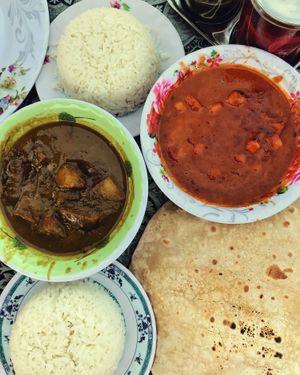 Saag aloo & chana masala at Jasmine in Don Det