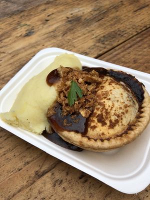 Seitan and Ale pie with Mashed potatoes at Young Vegans - Online only in East London
