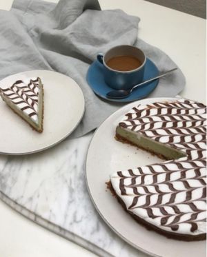 Matcha vegan cheescake at Strata Bakery in Barcelona