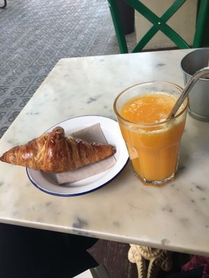 Had the most amazing vegan croissant and some fresh orange juice as well. Would definitely recommend! at Strata Bakery in Barcelona