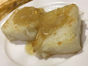 萝卜糕 radish cake at SuBinFen Flourishing Vegetarian Restaurant in Hangzhou