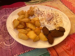 Huevos con chorizo  at Telos Comida Casera Natural Vegetariana y Vegana in San Lorenzo De El Escorial