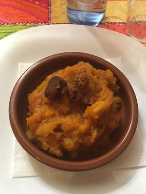 Patatas Revilcones Veganas  at Telos Comida Casera Natural Vegetariana y Vegana in San Lorenzo De El Escorial