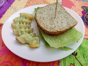 Vegetable sándwich with heura at Telos Comida Casera Natural Vegetariana y Vegana in San Lorenzo De El Escorial