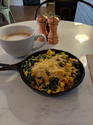 Tofu scramble and latte at Properly Fueled in Bordentown