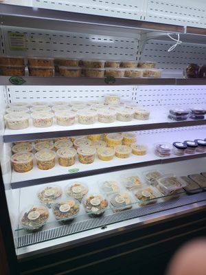 Array of grab and go at Farmacy Vegan Kitchen & Bakery in Tampa