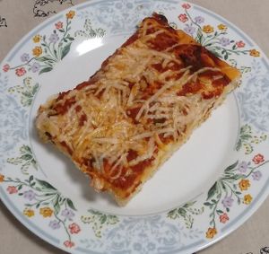 pizza at Kahiau's Bakery & Cafe in Virginia Beach