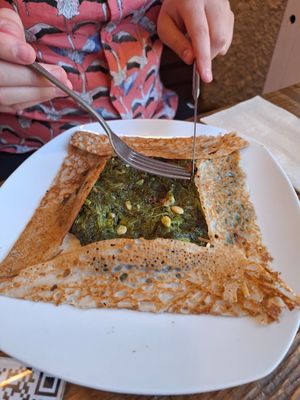 Spinach and pine nuts one at El Gat Creperia in Cambrils