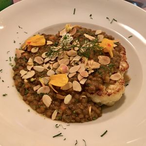 Lentil curry on cauliflower steak   at Rotas da Ilha Verde in Sao Miguel