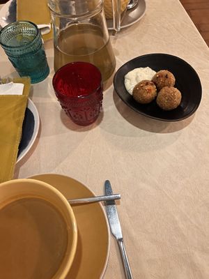 starter and ice tea (without sugar!)  at Rotas da Ilha Verde in Sao Miguel