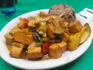 jerk tofu at Sweet Fingers Restaurant in San Leandro
