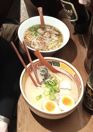 Vg en haut 🌱, carné en bas🥩! at Kyushu Jangara Ramen - Akihabara in Tokyo