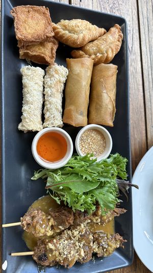 Sampler plate  at PingAn Veggie Time in Bowden