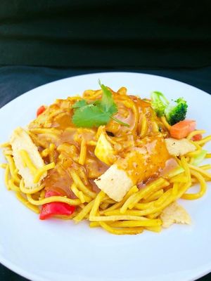 Satay Noodle (Hokkien Noodle Stir fried with Creamy THAI Peanut Sauce on top) at PingAn Veggie Time in Bowden