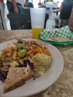 Mixed plate at El Jardin Buffet Nutricional Vegetariano in Guadalajara
