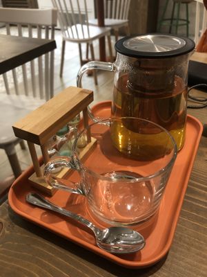 Tea service   at Tökmag Vegan Street Food in Budapest