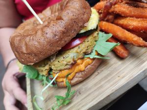 Cukkini Burger at Tökmag Vegan Street Food in Budapest