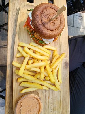Pumpkin burger at Tökmag Vegan Street Food in Budapest
