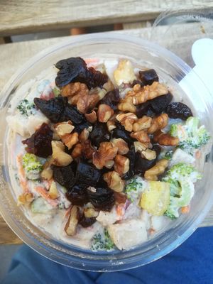 Broccoli salad_2 at Tökmag Vegan Street Food in Budapest