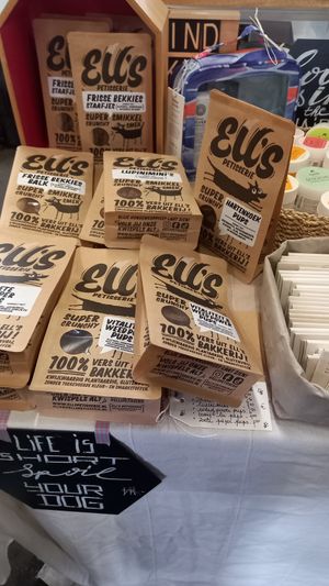 dog treats at tAK in Kortrijk