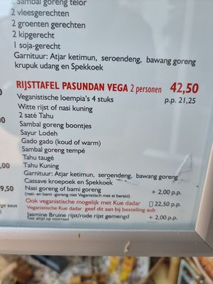 vegan options labeled on menu at Pasundan in Nijmegen