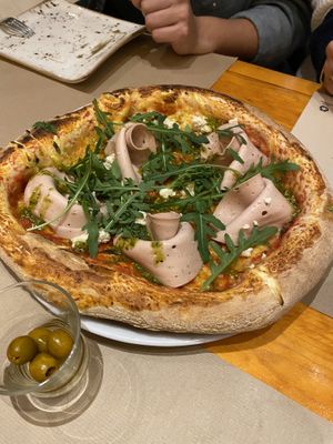Mortadela aka the best pizza ever at Pizzi & Dixie in Madrid