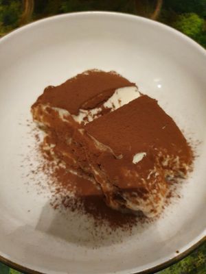 Tiramisù at Pizzi & Dixie in Madrid