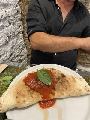 Calzone 🍕  at Pizzi & Dixie in Madrid