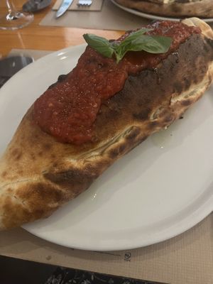 Calzone   at Pizzi & Dixie in Madrid
