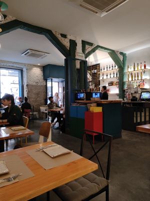  at Pizzi & Dixie in Madrid