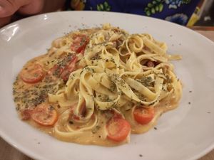 Tagliatelle Jamon y queso (vegan) at Pizzi & Dixie in Madrid