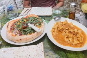  at Pizzi & Dixie in Madrid