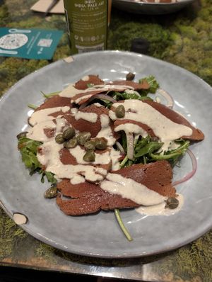 Vitello Tonata Salad at Pizzi & Dixie in Madrid