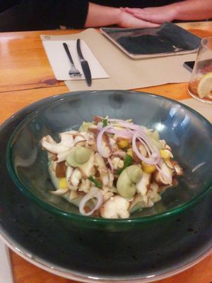 Mango, avocado and shitake ceviche at Pizzi & Dixie in Madrid