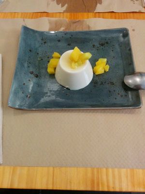 Vegan pannacota at Pizzi & Dixie in Madrid